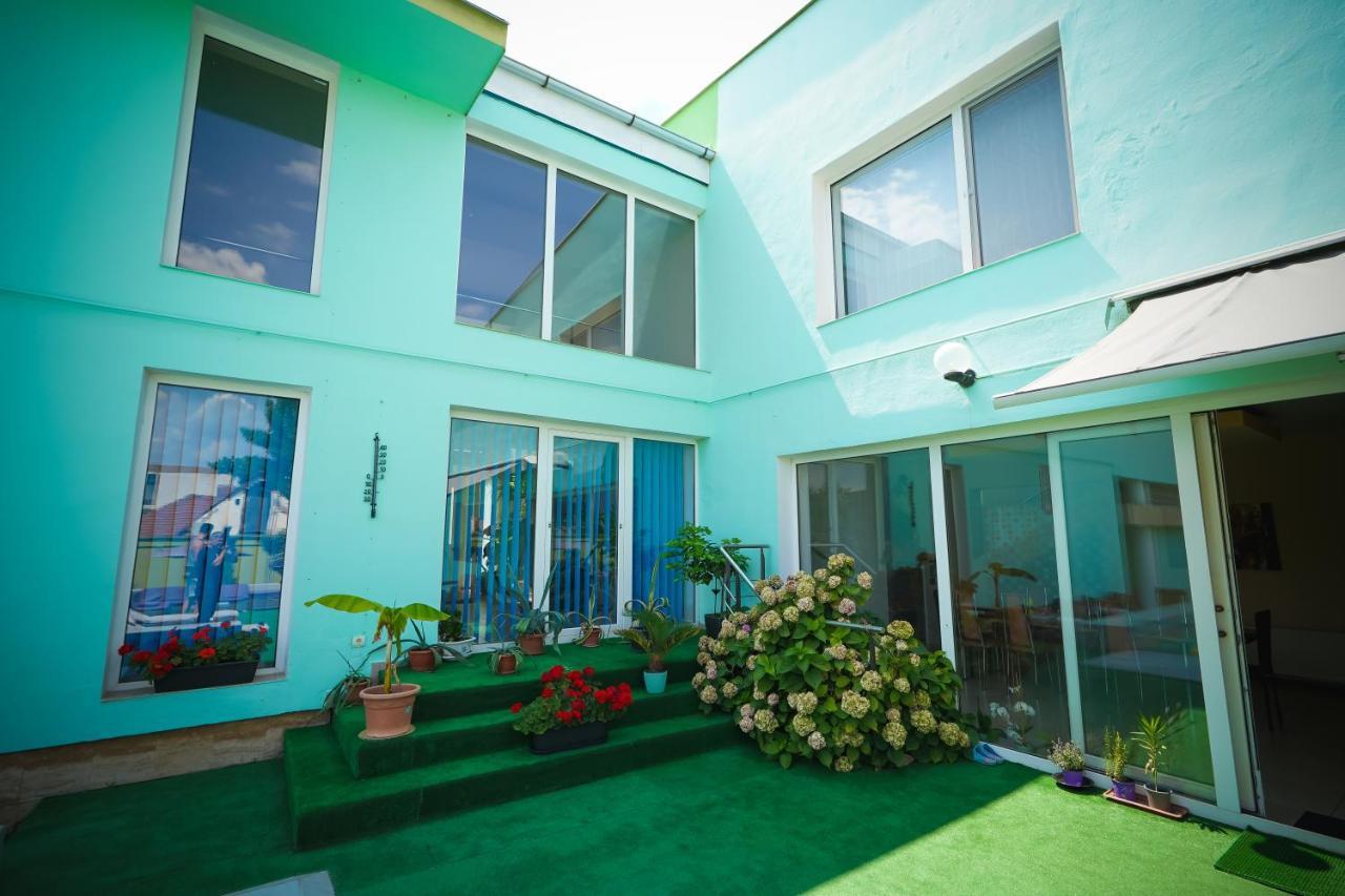 Pensiunea Dolce Timişoara Exterior foto